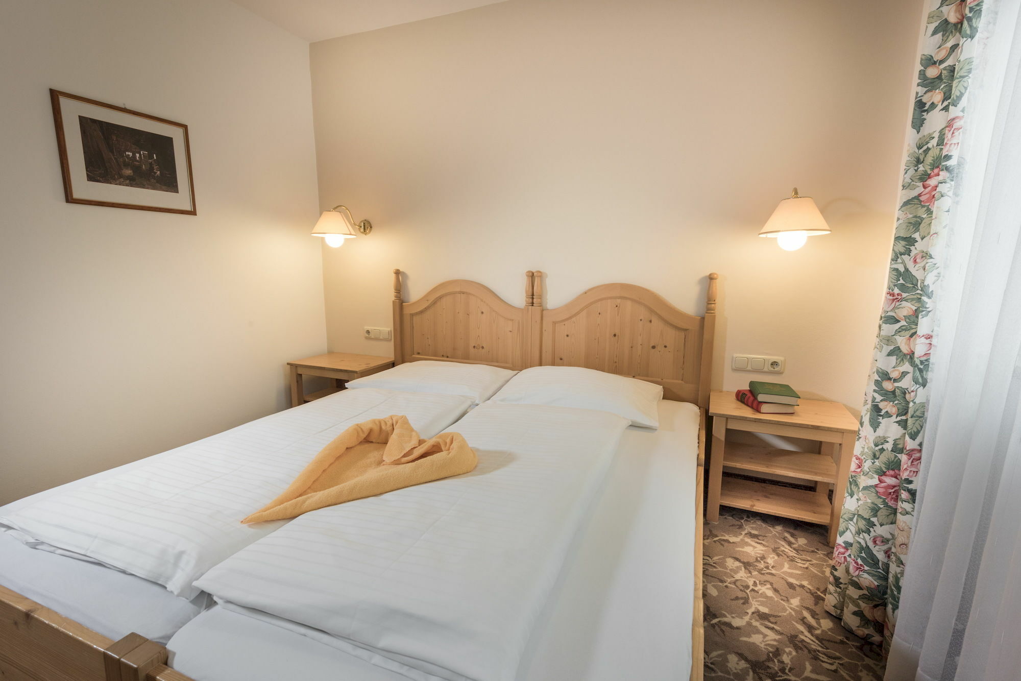 באד הופגסטין Aurora Appartements Inklusive Freiem Thermeneintritt מראה חיצוני תמונה